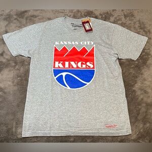 NWT - Mitchell & Ness Kansas City Kings Heather Gray T-Shirt, Size - Large